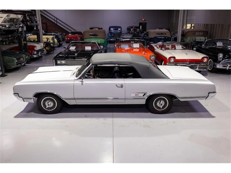 1965 Oldsmobile Cutlass 2nd Gen - Image 20 of 31