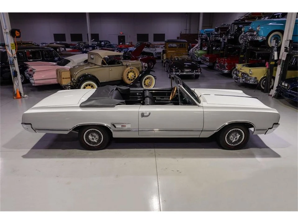 1965 Oldsmobile Cutlass 2nd Gen - Image 8 of 31