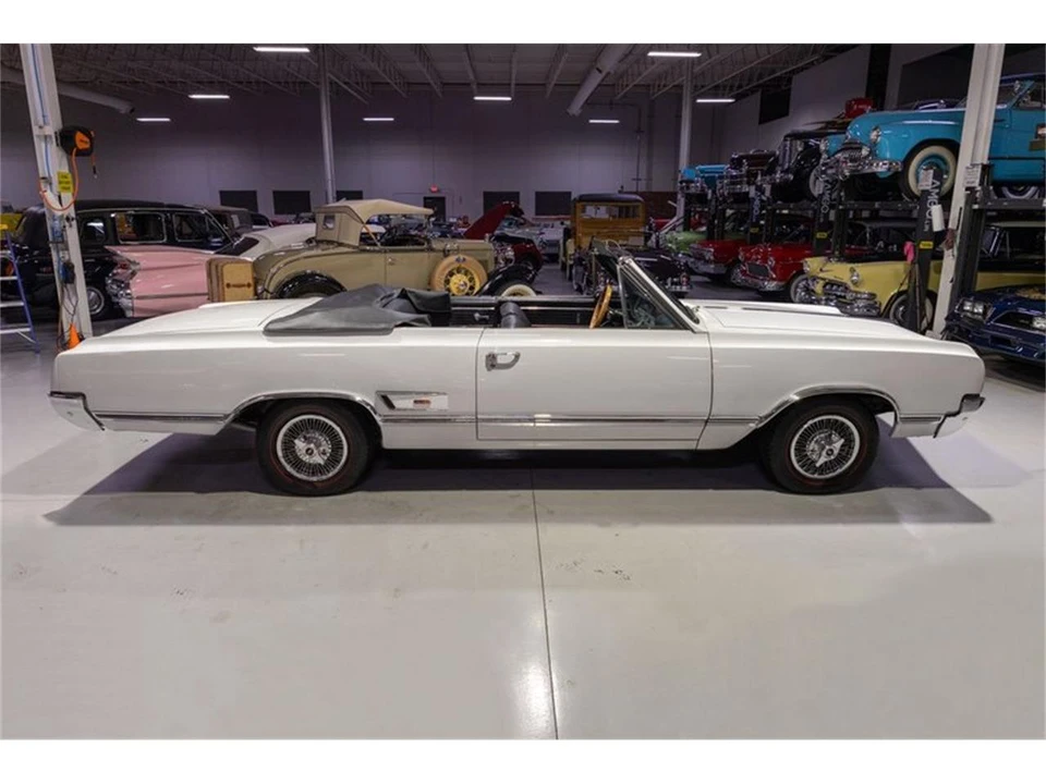 1965 Oldsmobile Cutlass 2nd Gen - Image 24 of 31