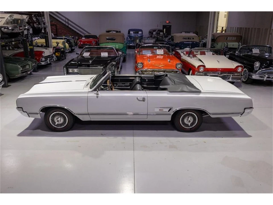 1965 Oldsmobile Cutlass 2nd Gen - Image 12 of 31