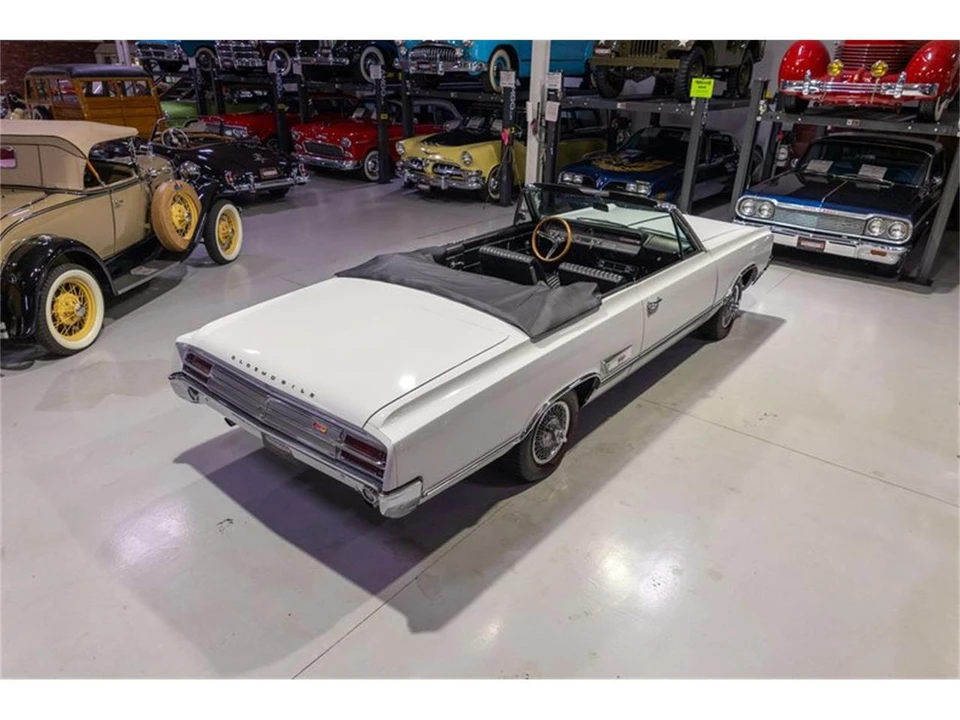 1965 Oldsmobile Cutlass 2nd Gen - Image 9 of 31