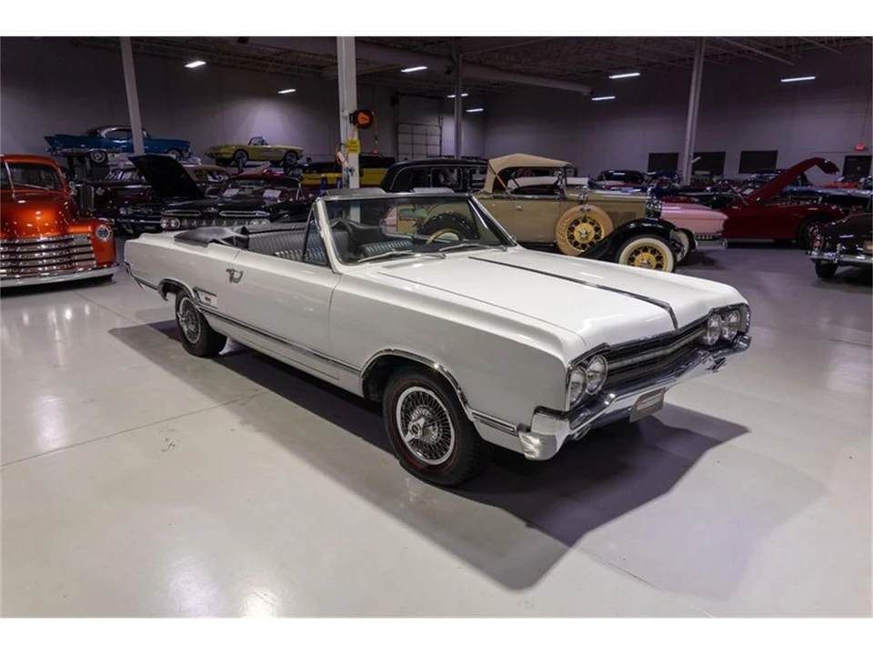 1965 Oldsmobile Cutlass 2nd Gen - Image 23 of 31