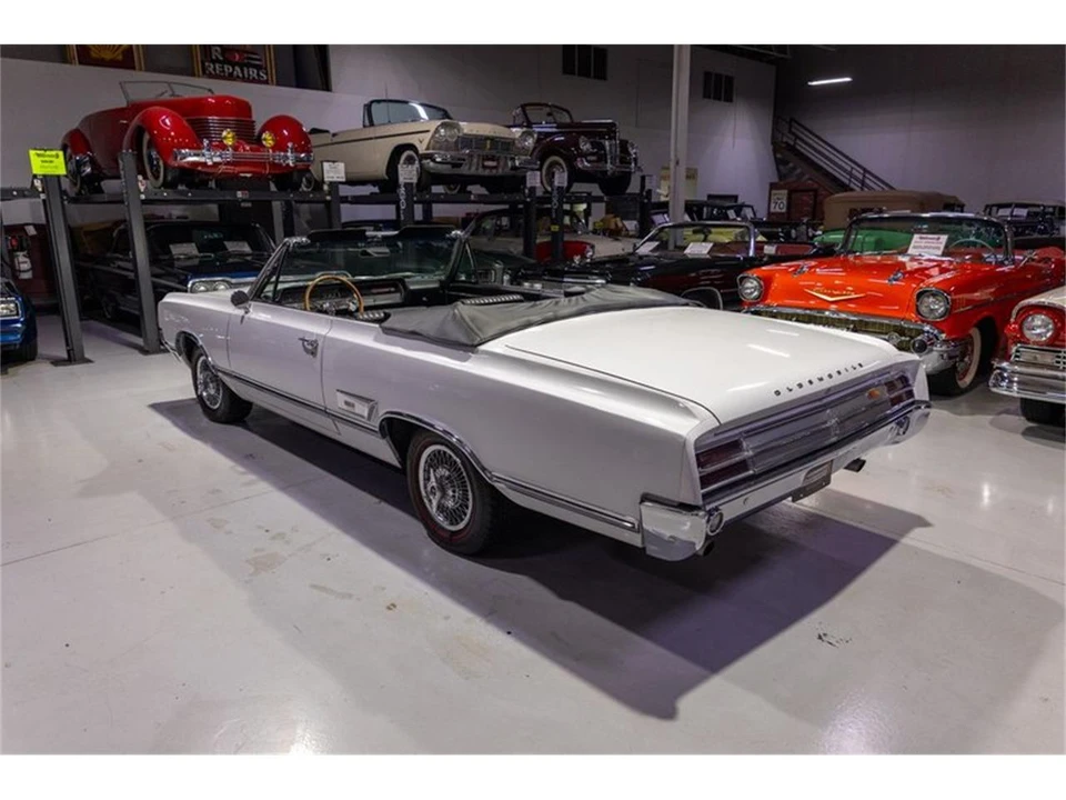 1965 Oldsmobile Cutlass 2nd Gen - Image 27 of 31