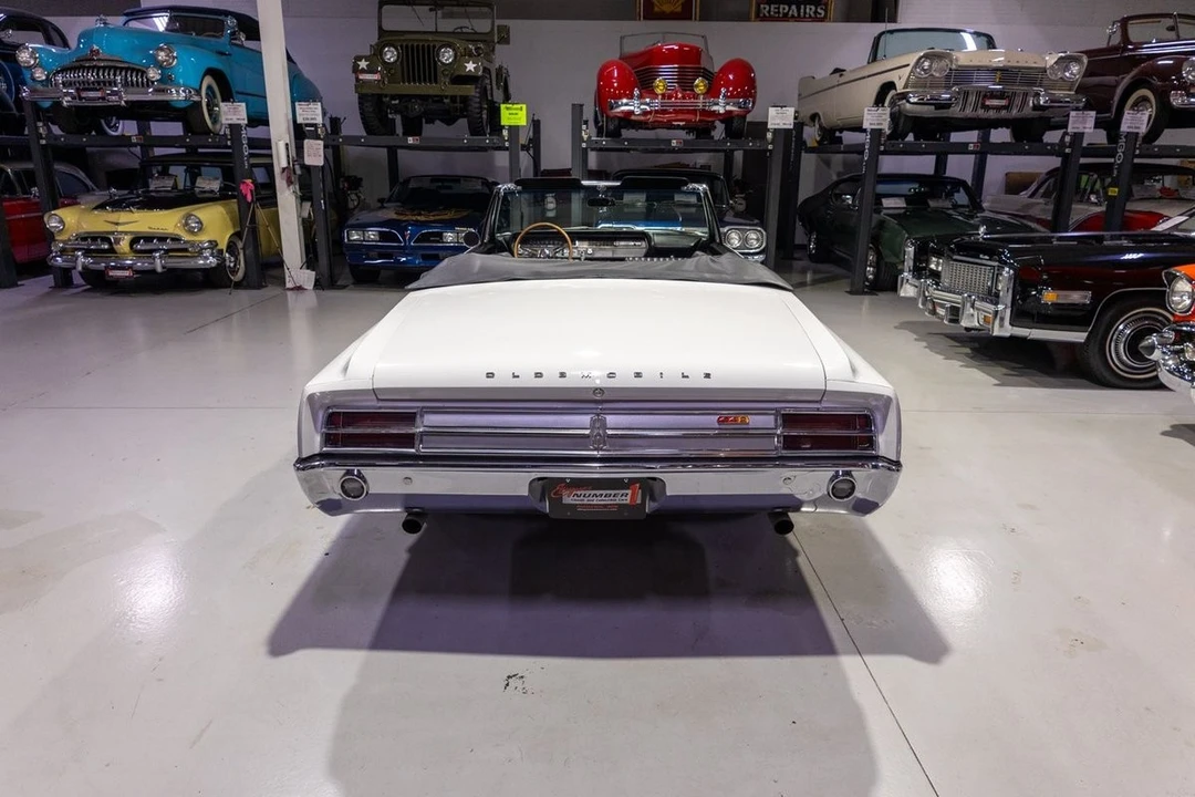 1965 Oldsmobile Cutlass 2nd Gen - Image 27 of 31