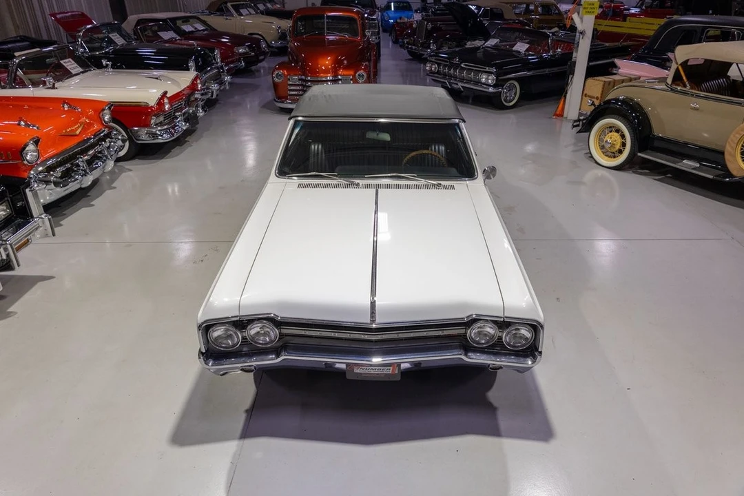 1965 Oldsmobile Cutlass 2nd Gen - Image 15 of 31