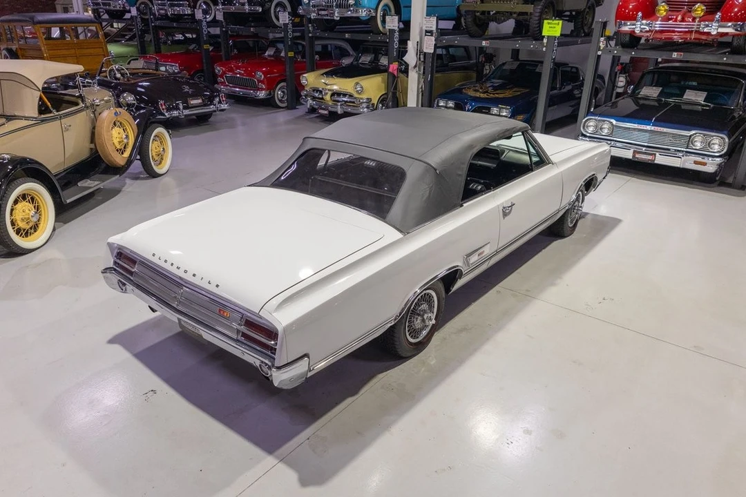 1965 Oldsmobile Cutlass 2nd Gen - Image 18 of 31