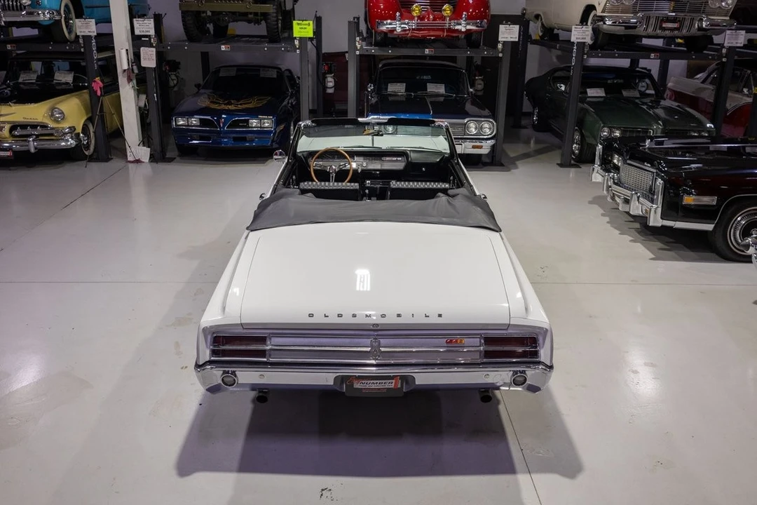 1965 Oldsmobile Cutlass 2nd Gen - Image 11 of 31