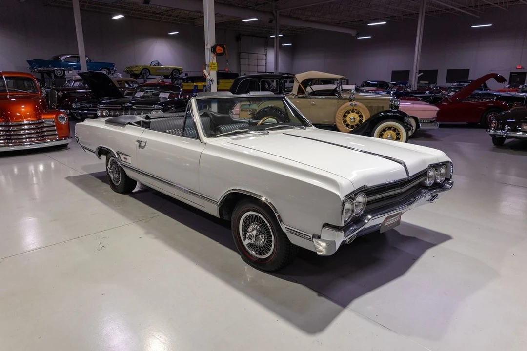 1965 Oldsmobile Cutlass 2nd Gen - Image 24 of 31