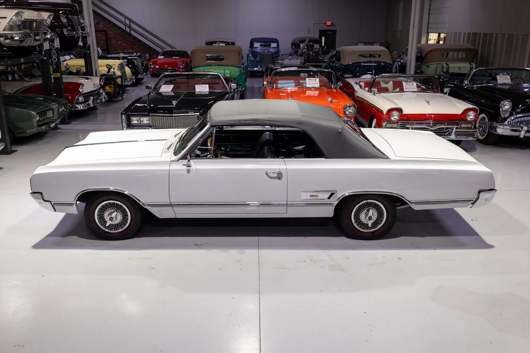 1965 Oldsmobile Cutlass 2nd Gen - Image 21 of 31