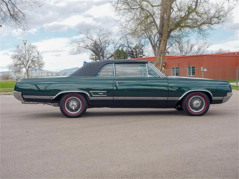 1965 Oldsmobile Cutlass 2nd Gen - Image 12 of 31