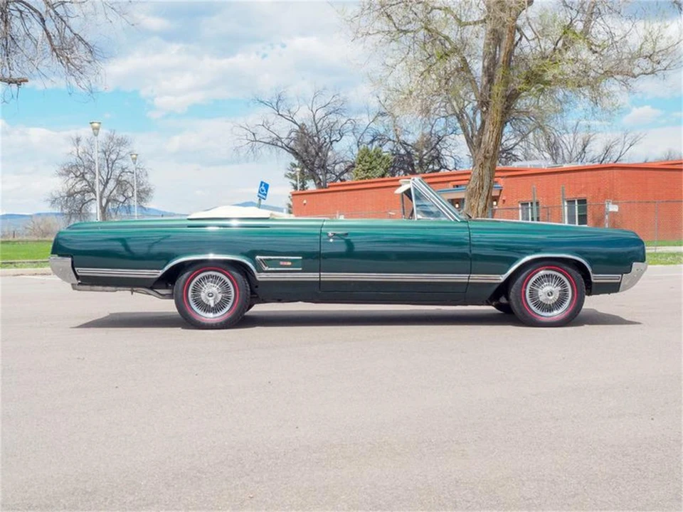 1965 Oldsmobile Cutlass 2nd Gen - Image 13 of 31