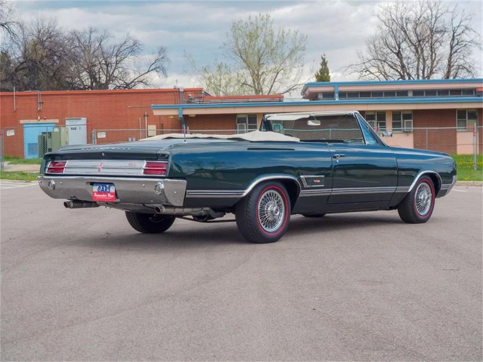 1965 Oldsmobile Cutlass 2nd Gen - Image 2 of 31