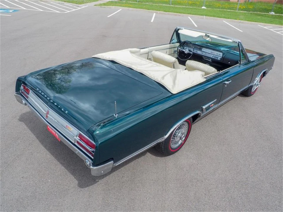 1965 Oldsmobile Cutlass 2nd Gen - Image 17 of 31