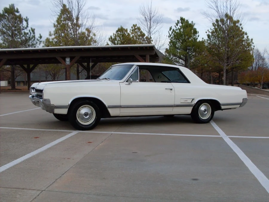 1965 Oldsmobile Cutlass 2nd Gen - Image 2 of 20