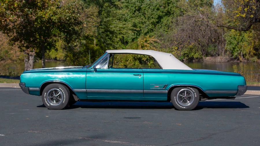 1965 Oldsmobile 442 1st Gen - Image 2 of 20