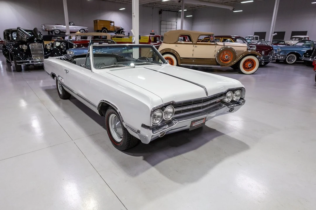 1965 Oldsmobile Cutlass 2nd Gen - Image 23 of 31