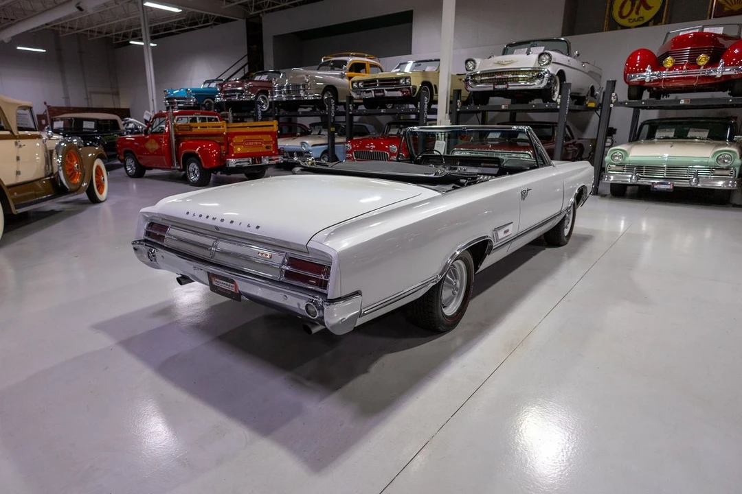 1965 Oldsmobile Cutlass 2nd Gen - Image 25 of 31