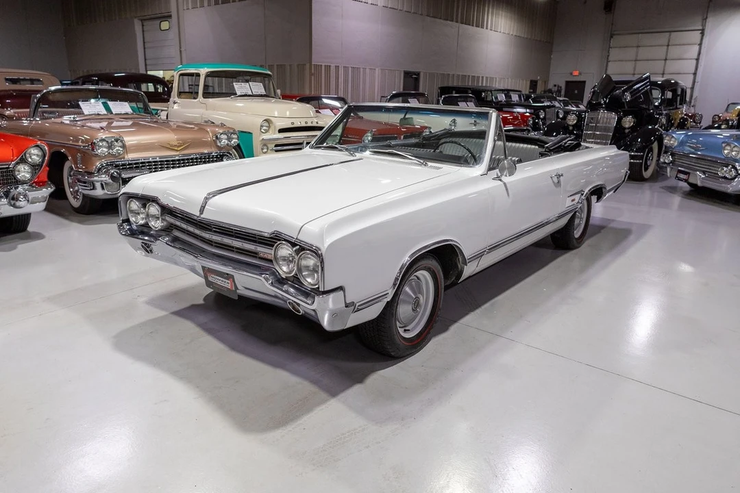 1965 Oldsmobile Cutlass 2nd Gen - Image 21 of 31
