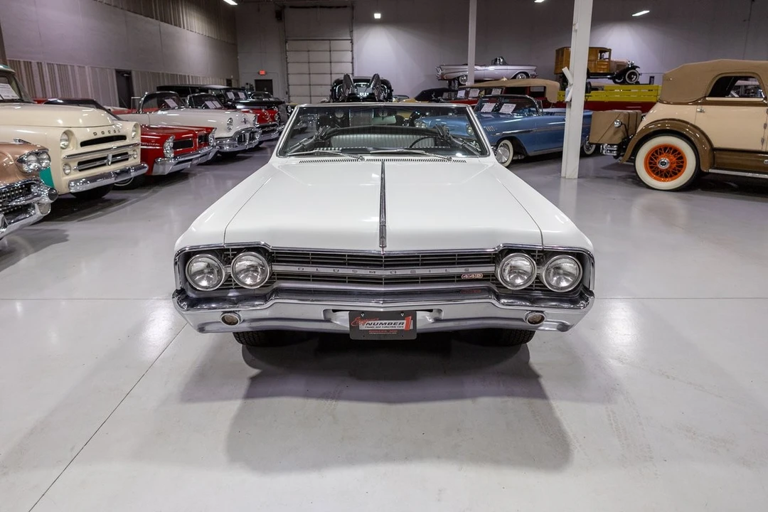 1965 Oldsmobile Cutlass 2nd Gen - Image 22 of 31