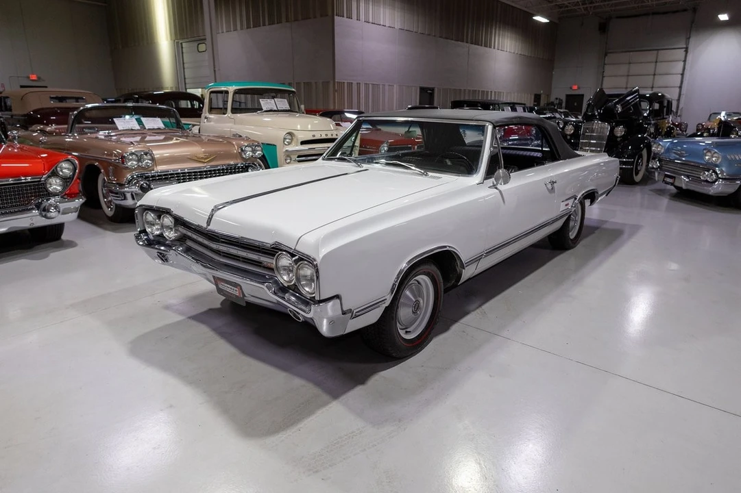 1965 Oldsmobile Cutlass 2nd Gen - Image 29 of 31