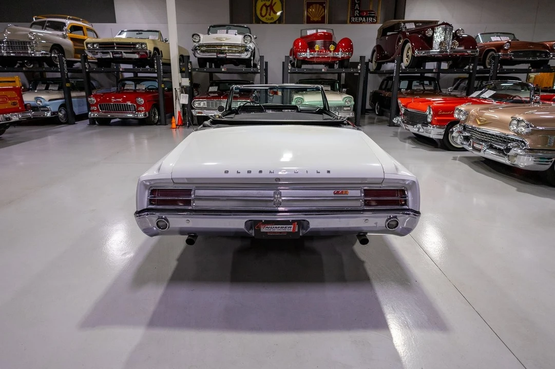 1965 Oldsmobile Cutlass 2nd Gen - Image 26 of 31