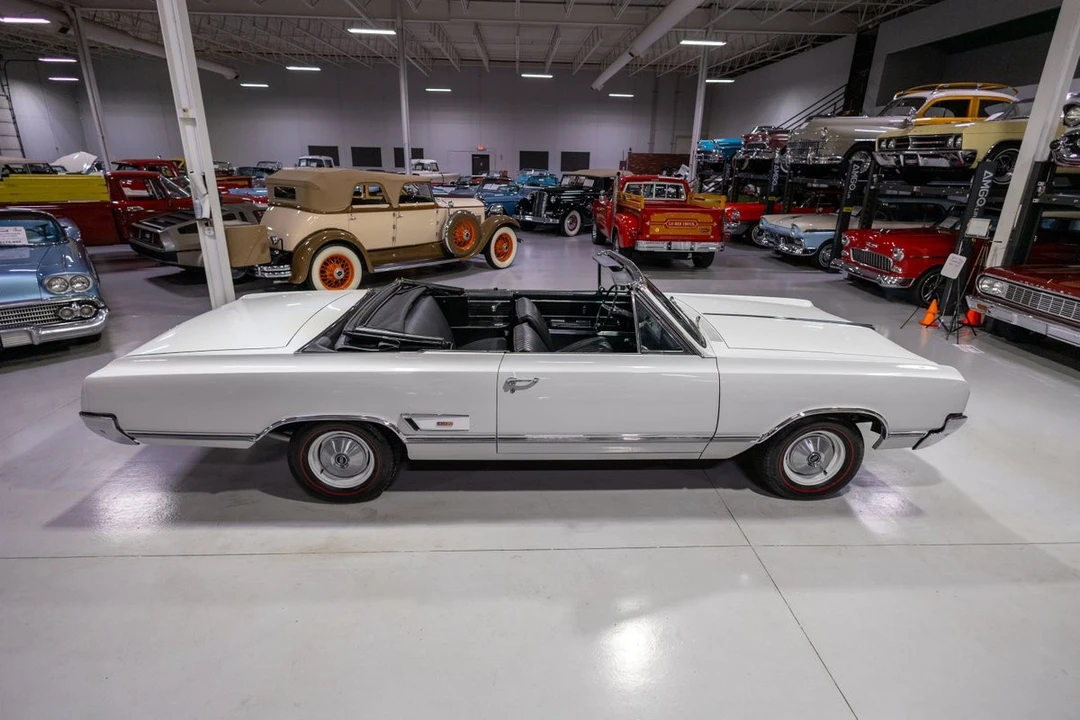 1965 Oldsmobile Cutlass 2nd Gen - Image 8 of 21