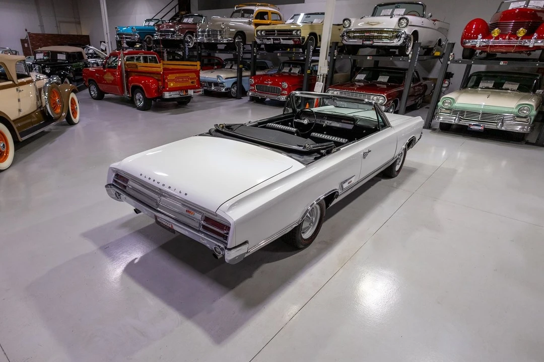 1965 Oldsmobile Cutlass 2nd Gen - Image 9 of 21