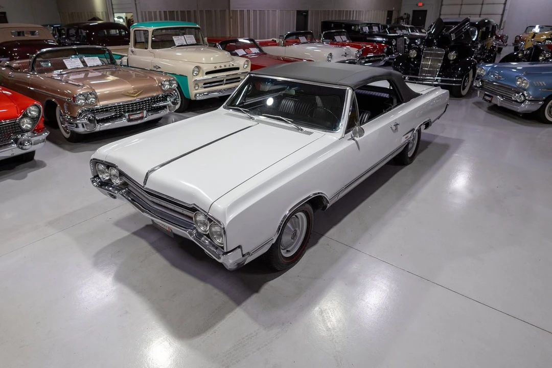 1965 Oldsmobile Cutlass 2nd Gen - Image 13 of 21