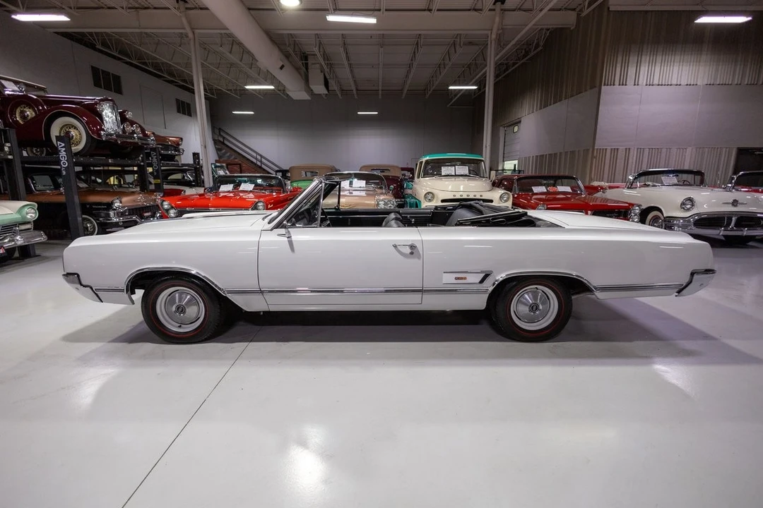 1965 Oldsmobile Cutlass 2nd Gen - Image 28 of 31