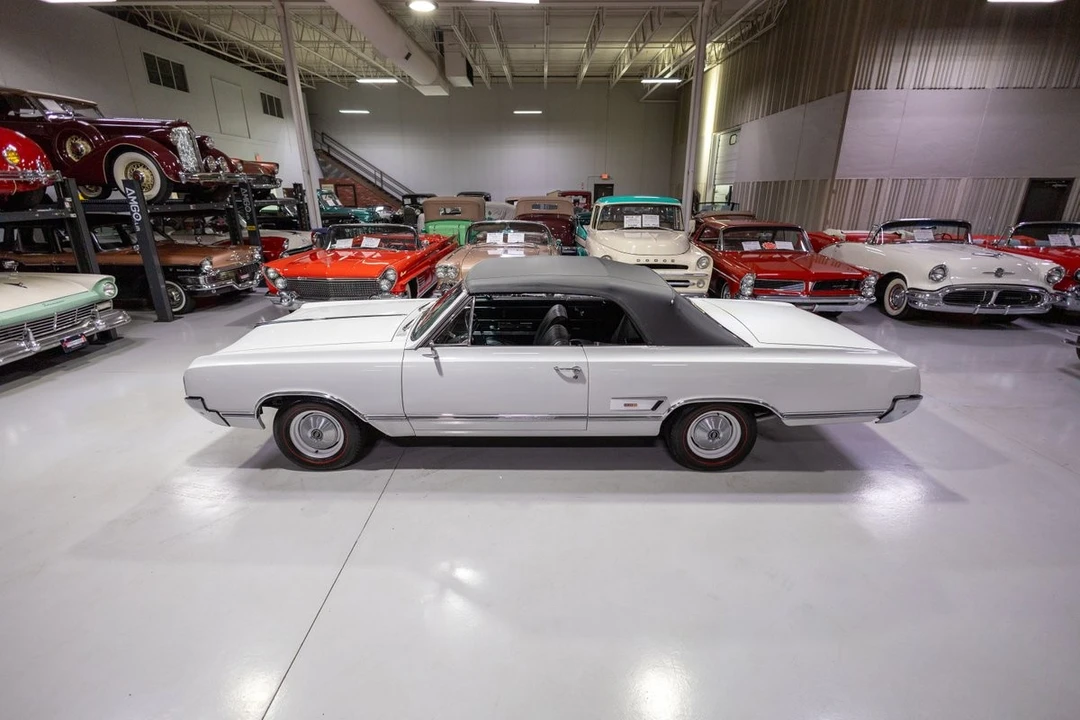 1965 Oldsmobile Cutlass 2nd Gen - Image 20 of 21