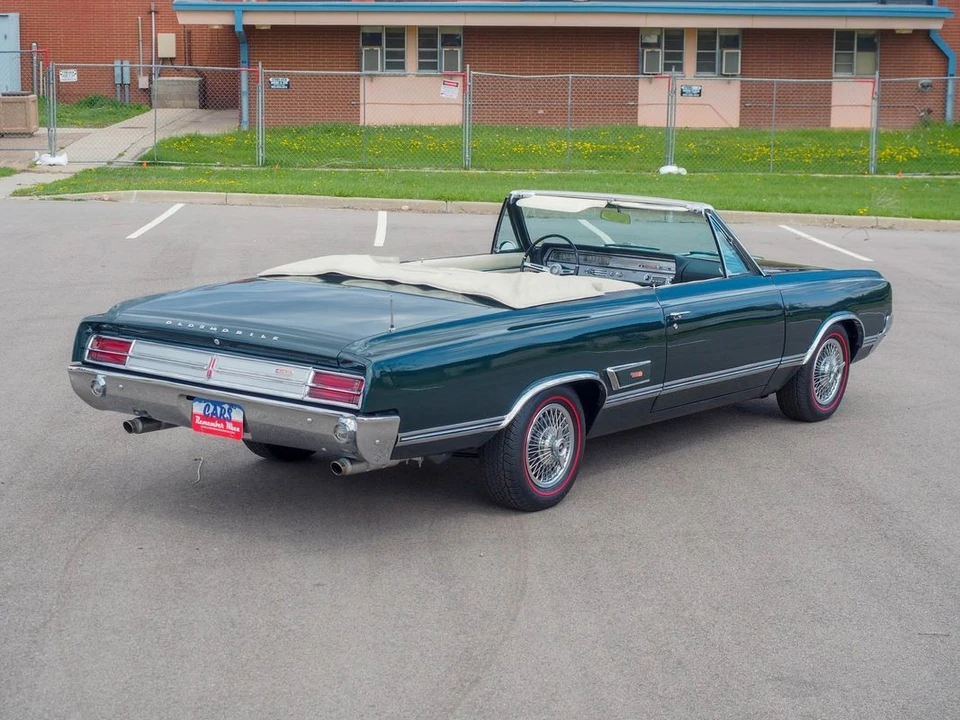 1965 Oldsmobile 442 1st Gen - Image 9 of 31