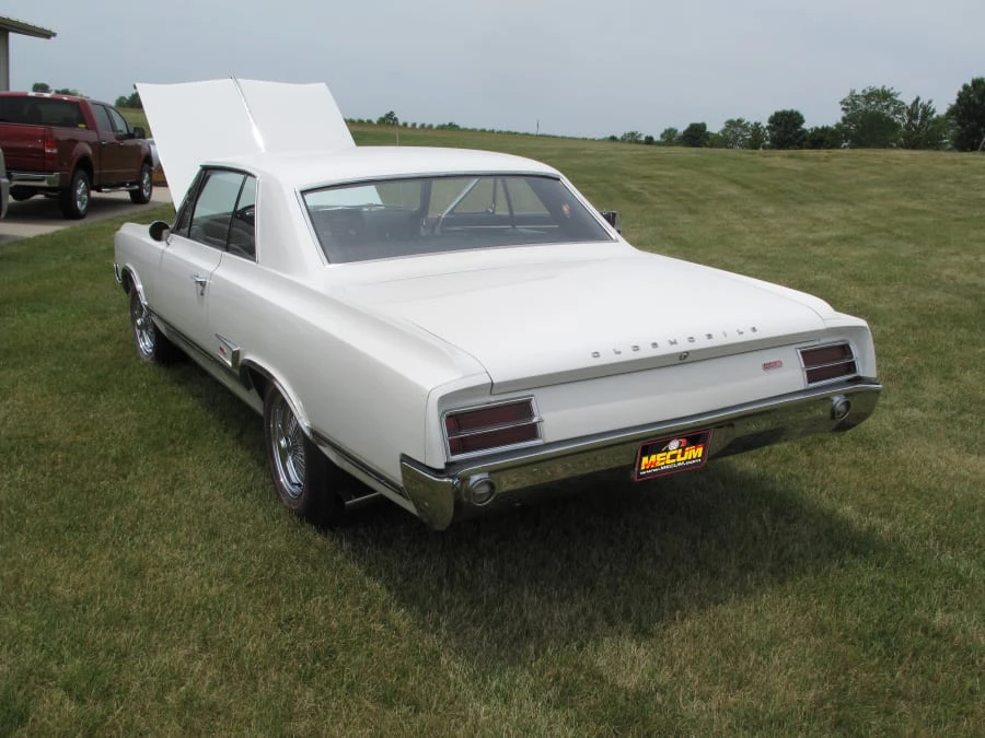 1965 Oldsmobile 442 1st Gen - Image 8 of 8