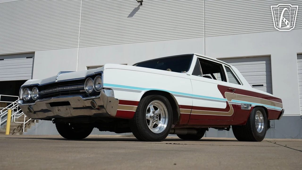 1965 Oldsmobile 442 1st Gen - Image 5 of 21