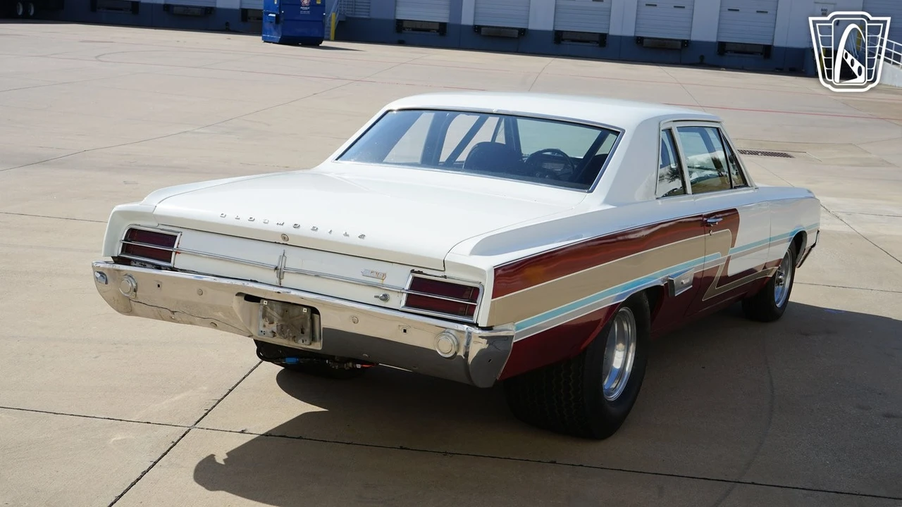 1965 Oldsmobile 442 1st Gen - Image 16 of 21