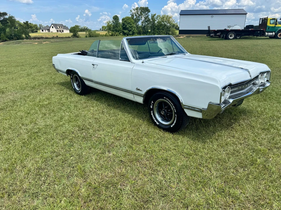 1965 Oldsmobile Cutlass 2nd Gen - Image 15 of 31