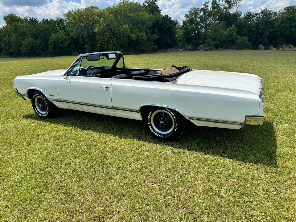 1965 Oldsmobile Cutlass 2nd Gen - Image 9 of 31