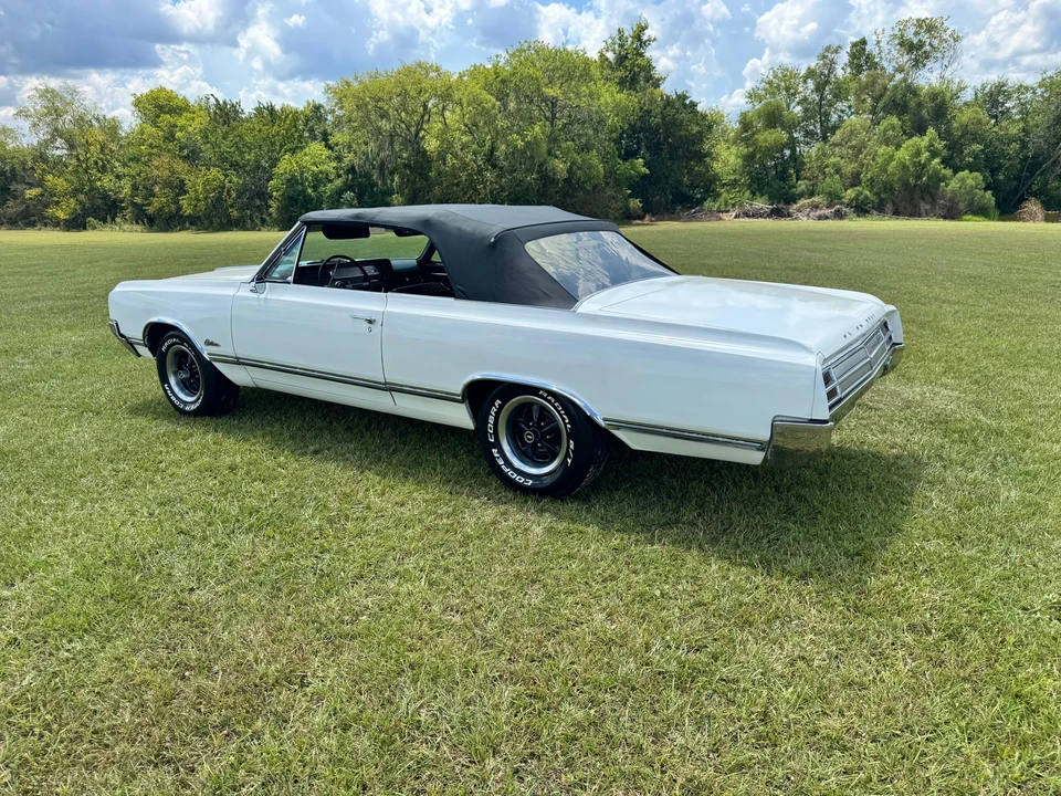 1965 Oldsmobile Cutlass 2nd Gen - Image 19 of 31