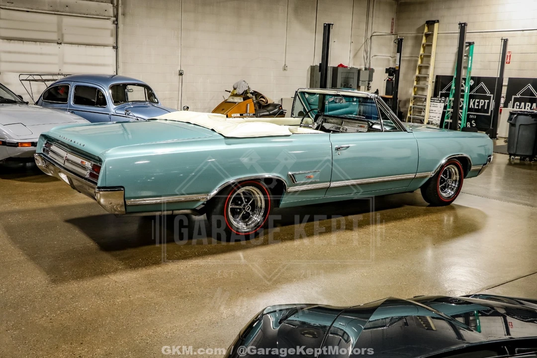 1965 Oldsmobile Cutlass 2nd Gen - Image 25 of 31