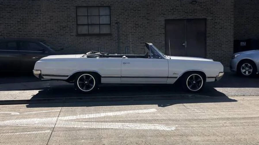 1965 Oldsmobile Cutlass 2nd Gen - Image 2 of 5