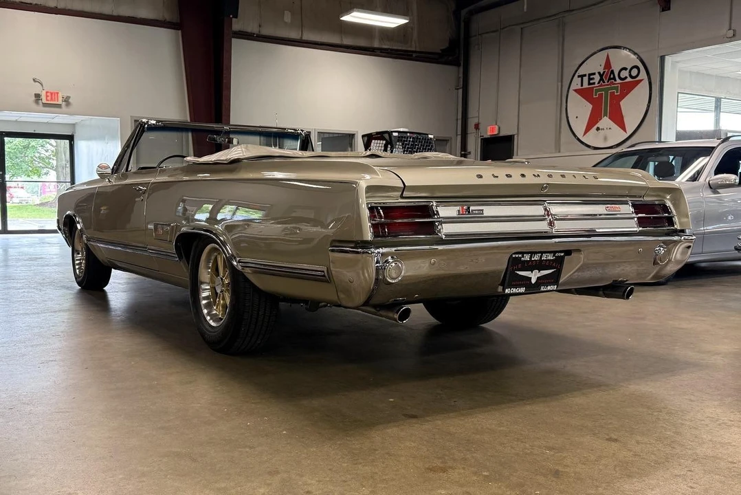 1965 Oldsmobile Cutlass 2nd Gen - Image 22 of 31