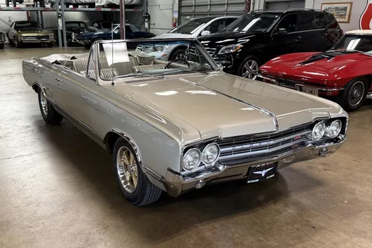 1965 Oldsmobile Cutlass 442 Convertible