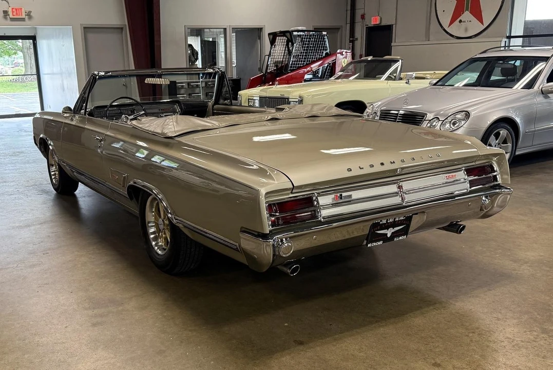 1965 Oldsmobile Cutlass 2nd Gen - Image 23 of 31