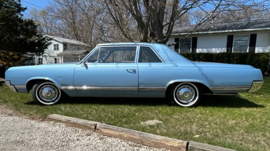 1965 Oldsmobile Cutlass 2nd Gen - Image 2 of 14