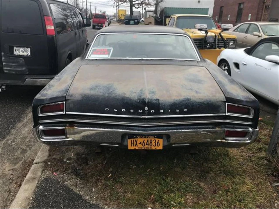 1965 Oldsmobile 88 - Image 5 of 8
