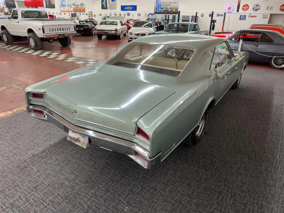 1965 Oldsmobile 88 - Image 13 of 31