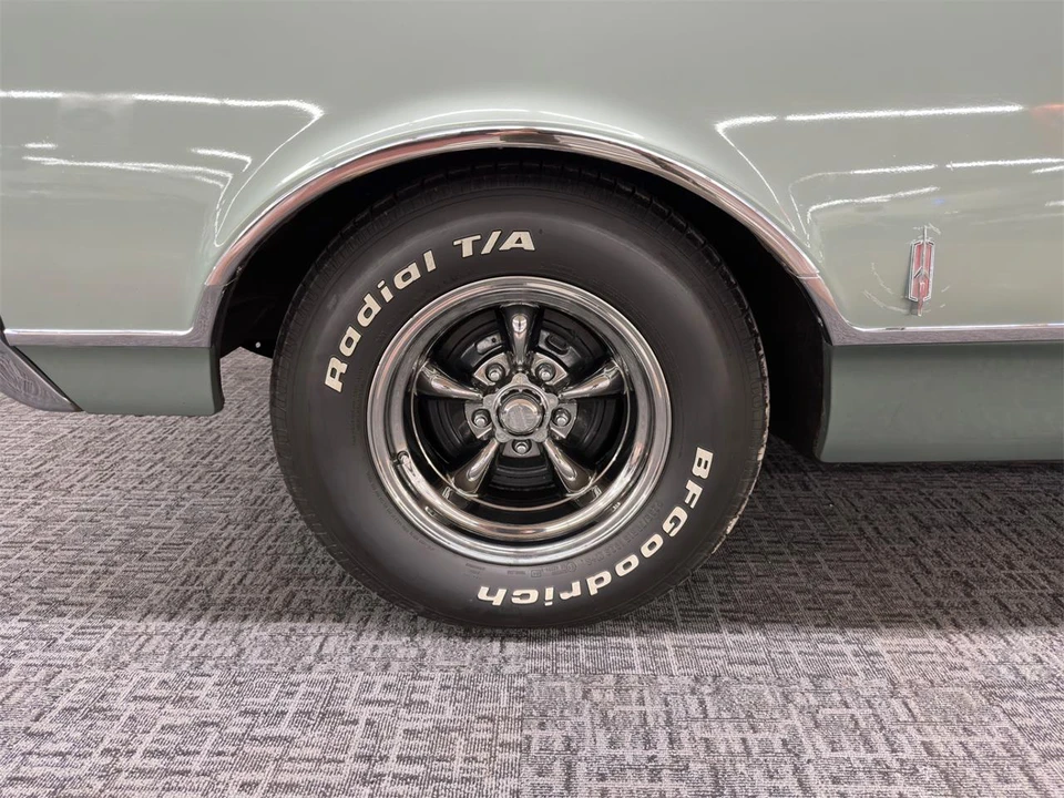 1965 Oldsmobile 88 - Image 24 of 31