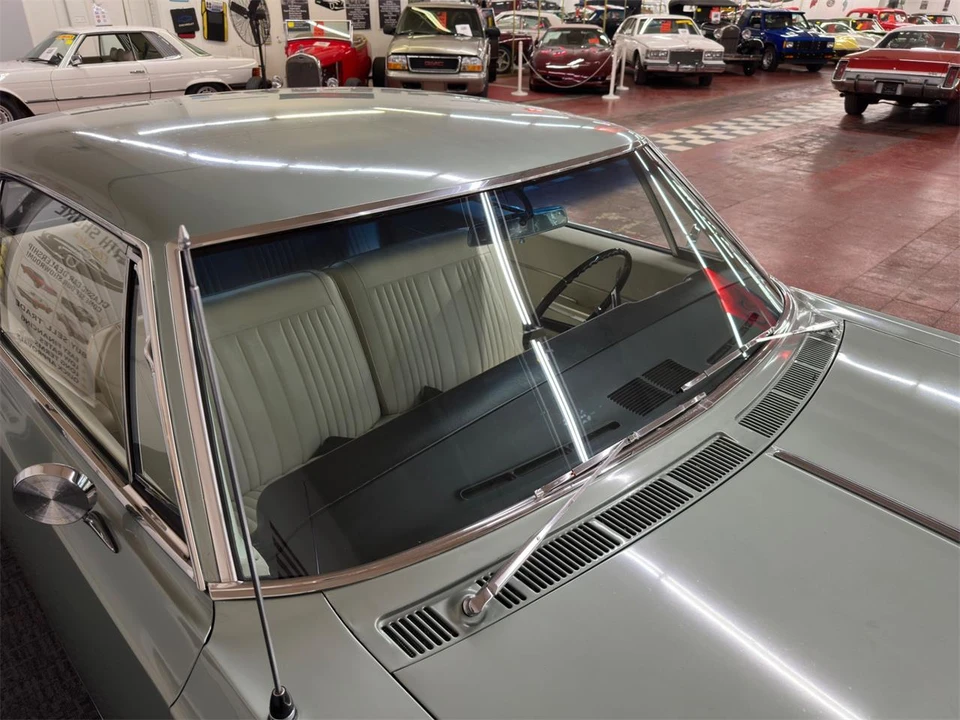 1965 Oldsmobile 88 - Image 21 of 31