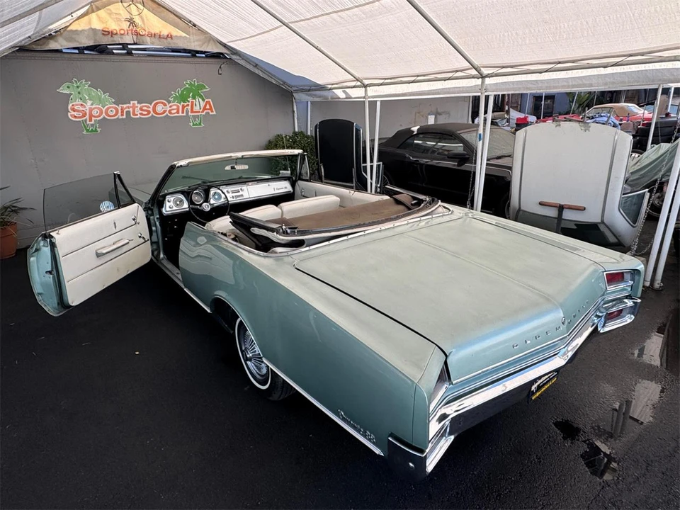 1965 Oldsmobile 88 - Image 7 of 31