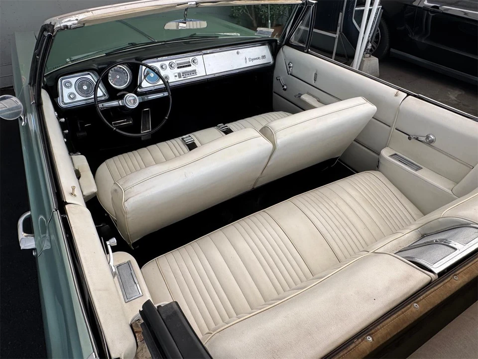 1965 Oldsmobile 88 - Image 30 of 31