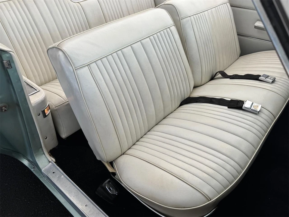 1965 Oldsmobile 88 - Image 26 of 31